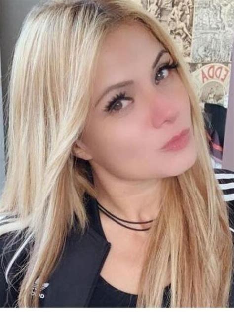 bakeka incontri pompei|Escort Pompei, Annunci Donna Cerca Uomo